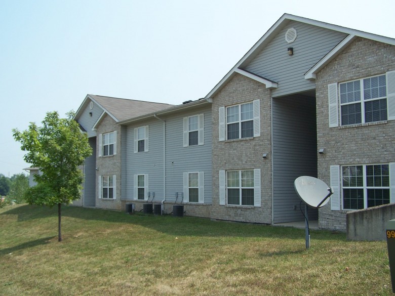 Oak Knoll Apartments | St. Louis Equity Fund, Inc.